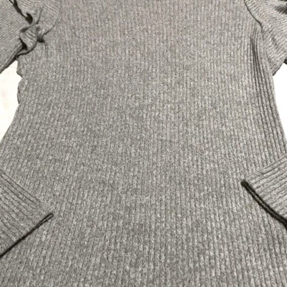 NWOT Lucky Brand Gray Ribbed Flutter Sleeve Top - Picture 6 of 7